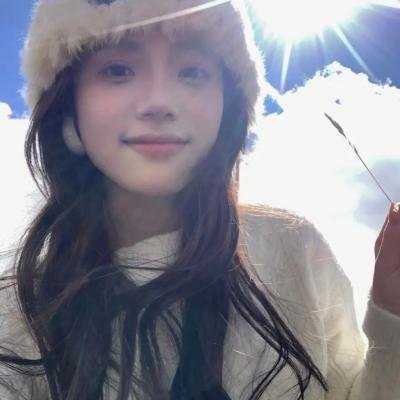 住进阿姨家后,我觉醒了时间暂停